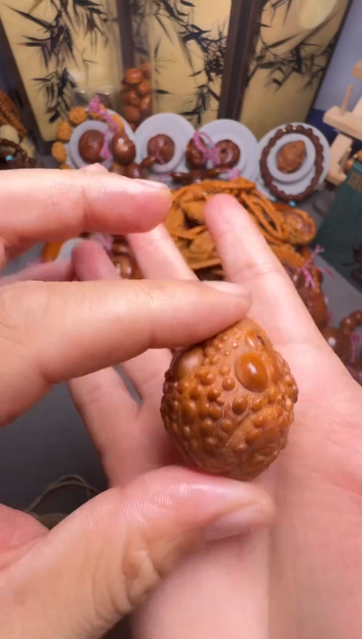 手串橄榄核Y**'金蝉一个