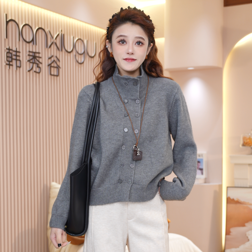 韩版设计感双排扣立领针织衫女2025秋冬新款显瘦修身上衣潮Y8740
