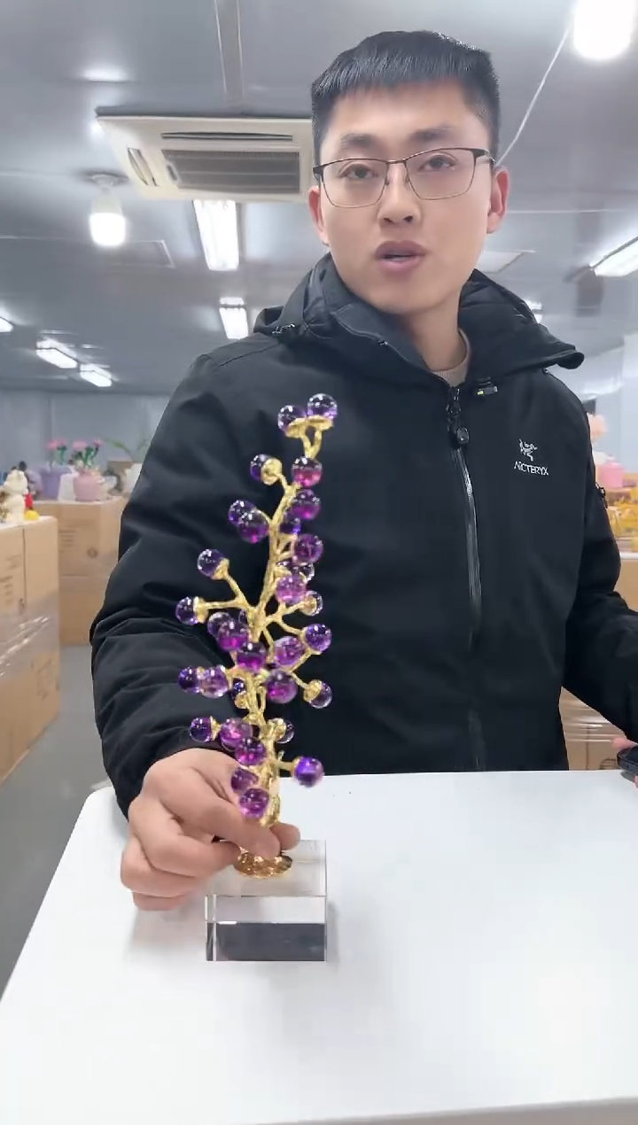 【闪购商品】玻璃云泰0088