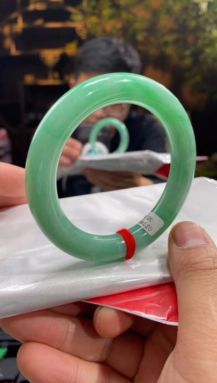 【闪购商品】翡翠手镯未镶嵌90035-天然翡翠a货56-57圈口