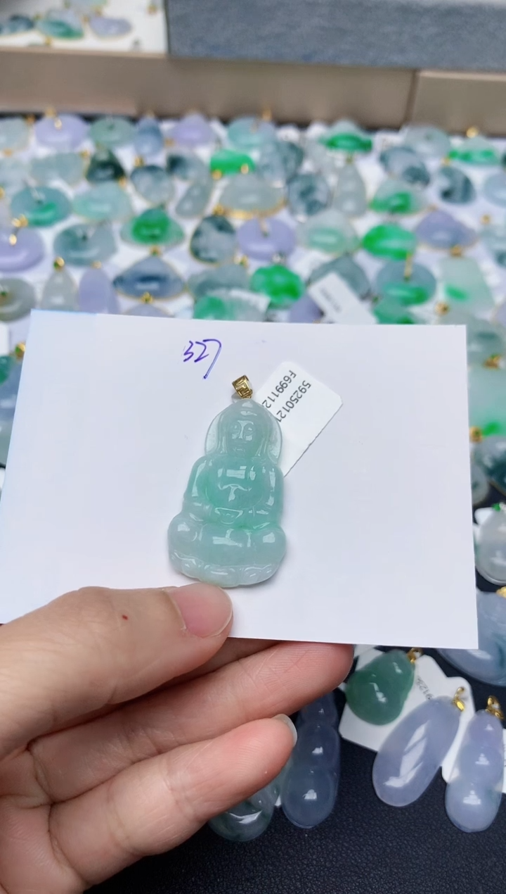 【闪购商品】翡翠颈饰18K金镶嵌天然翡翠A货    