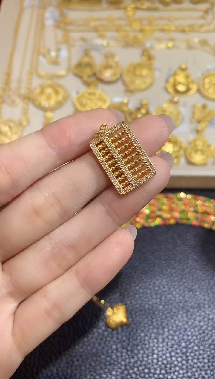 吊坠(不含链)18K金A5多样性发货一件