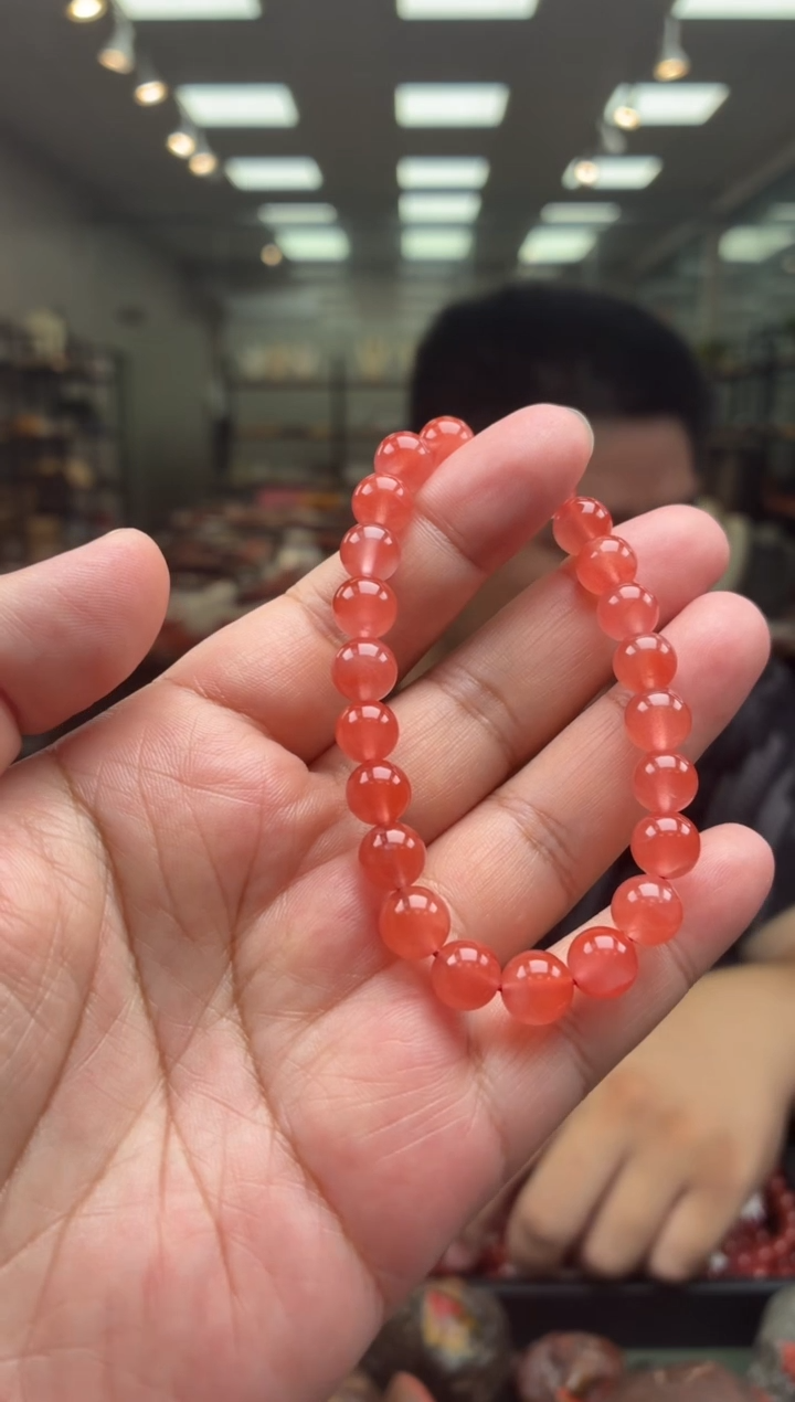 手串未镶嵌南红玛瑙单圈手串一条约8mm多样性发货
