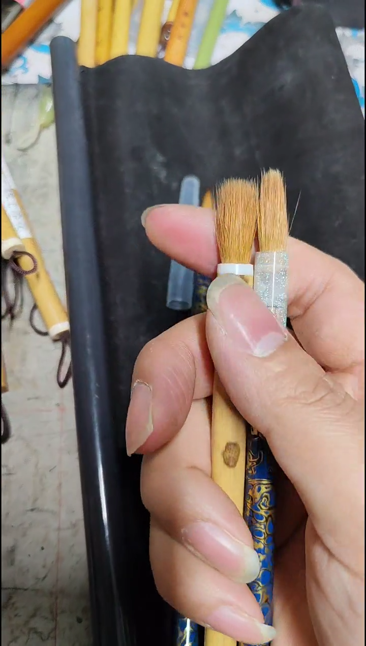 锦上添花出锋2.2左右+橘霜笔杆狼毫出锋2左右