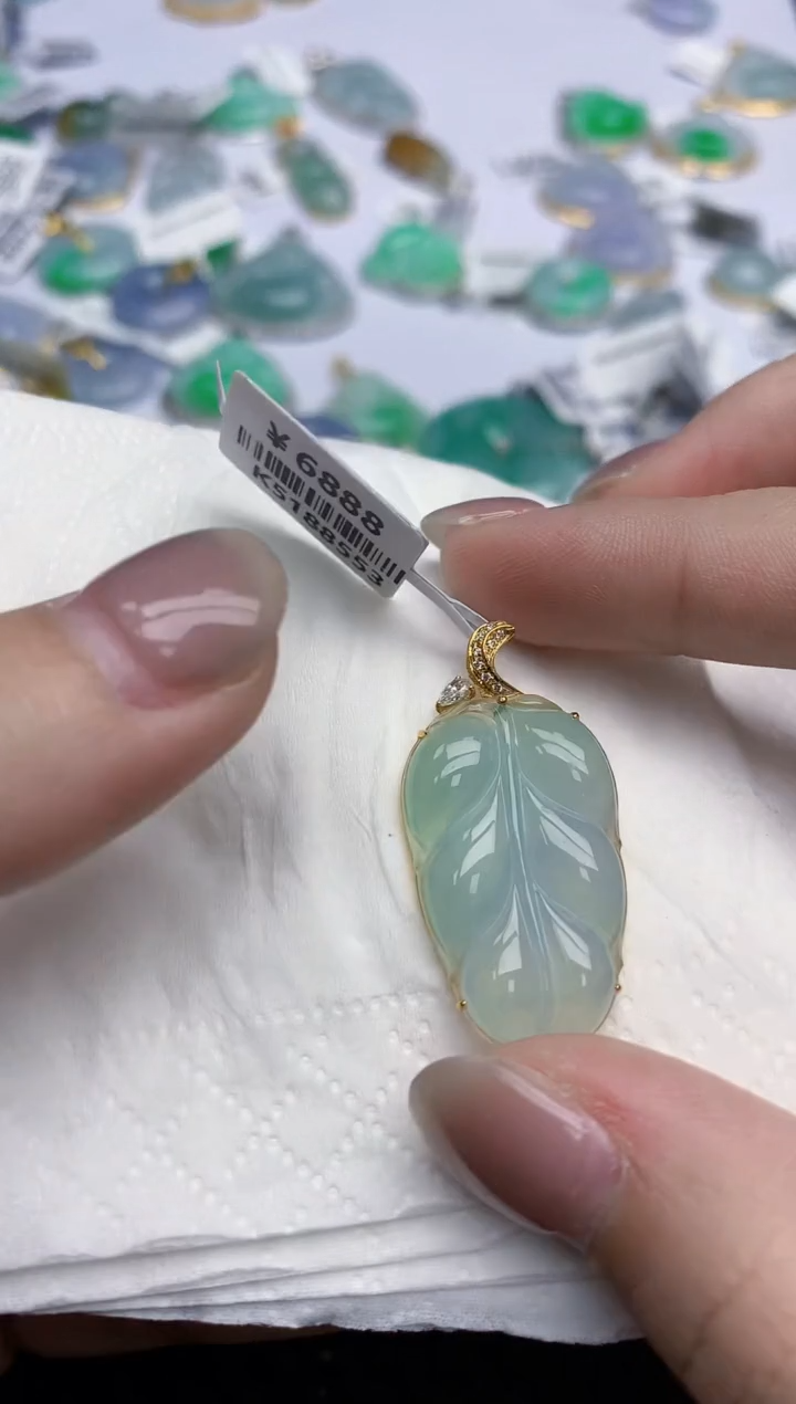 【闪购商品】翡翠颈饰18K金镶嵌天然翡翠A货