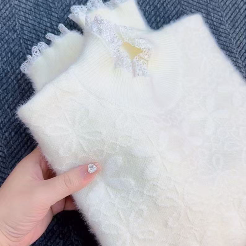 【不起球】2025新款蕾丝花边时尚亲肤气质半高领针织上衣135