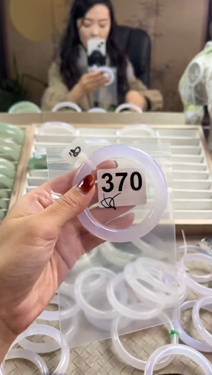 手镯玛瑙/玉髓未镶嵌370