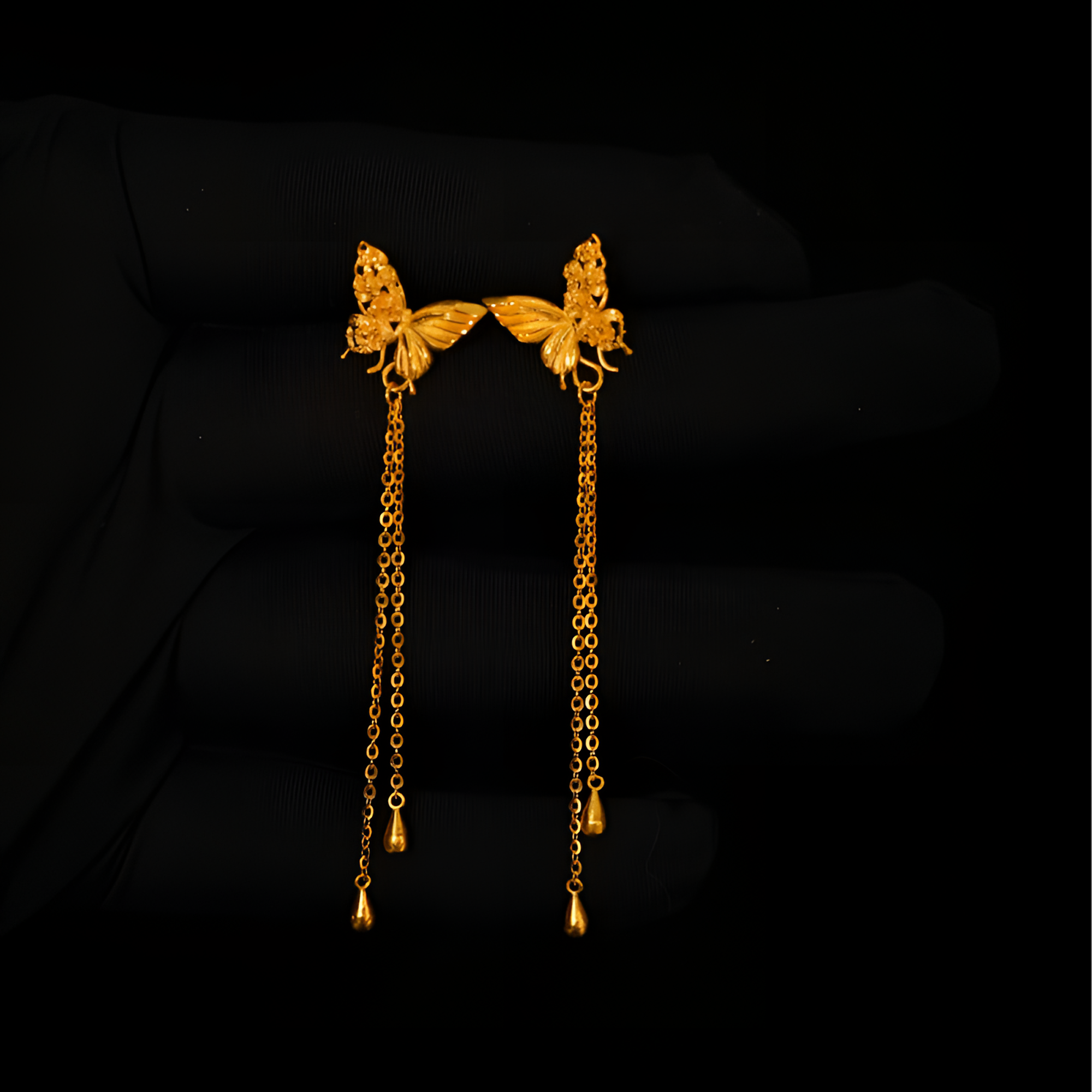 鳳喆錾刻镂空花丝工艺设计师款蝴婚嫁国风耳钉(一对)足金999