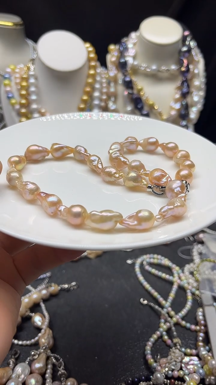 颈饰未镶嵌淡水珍珠多人