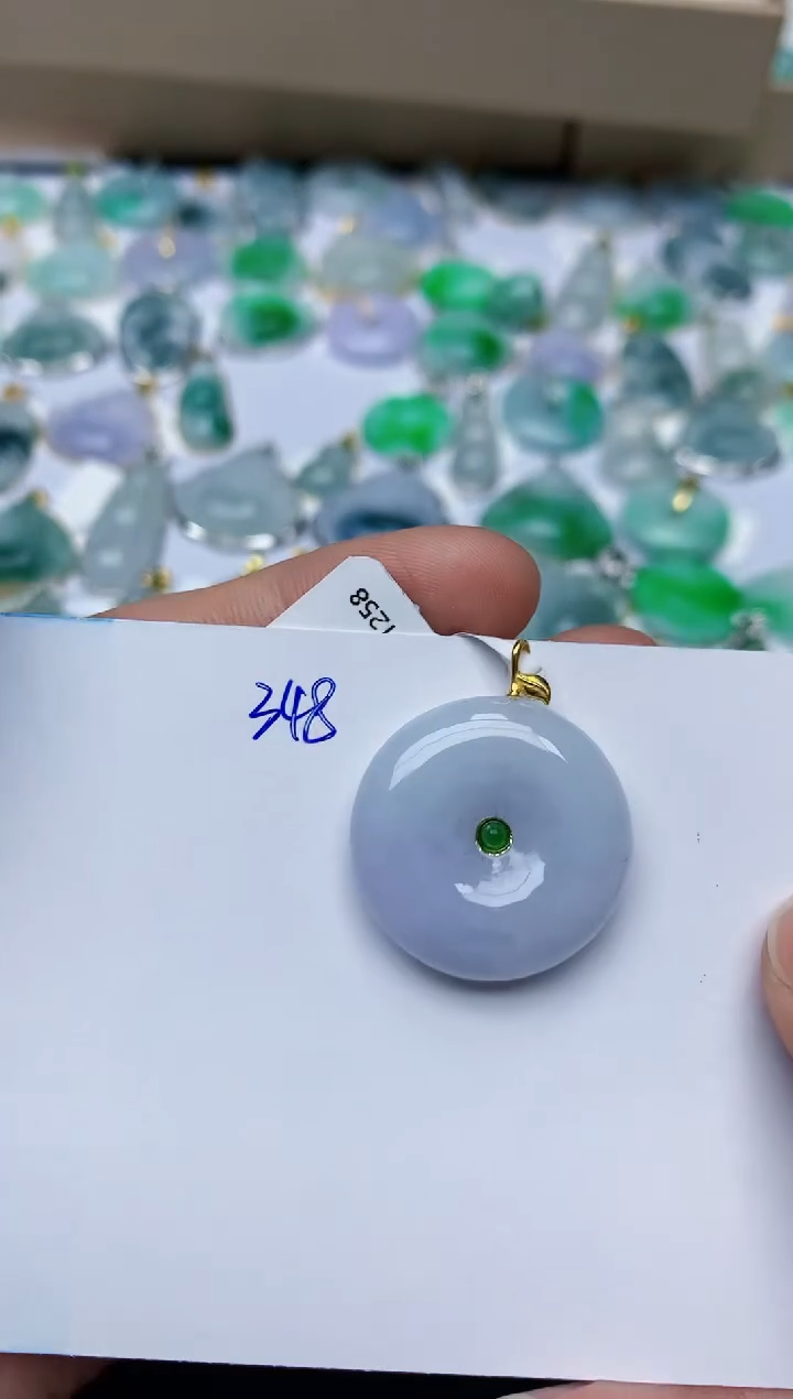 【闪购商品】翡翠颈饰18K金镶嵌天然翡翠A货   