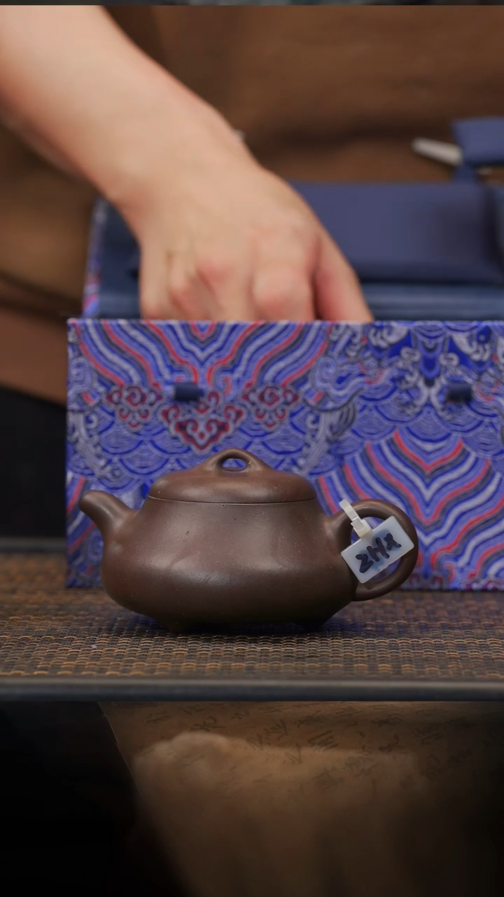 【闪购商品】紫砂茶壶16空山造器