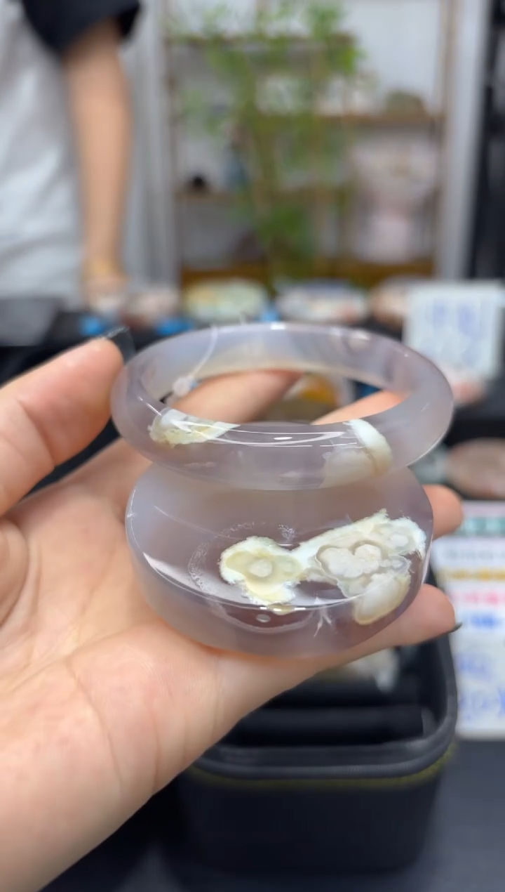 石英质玉手镯未镶嵌C688(56圈赠送镯心)