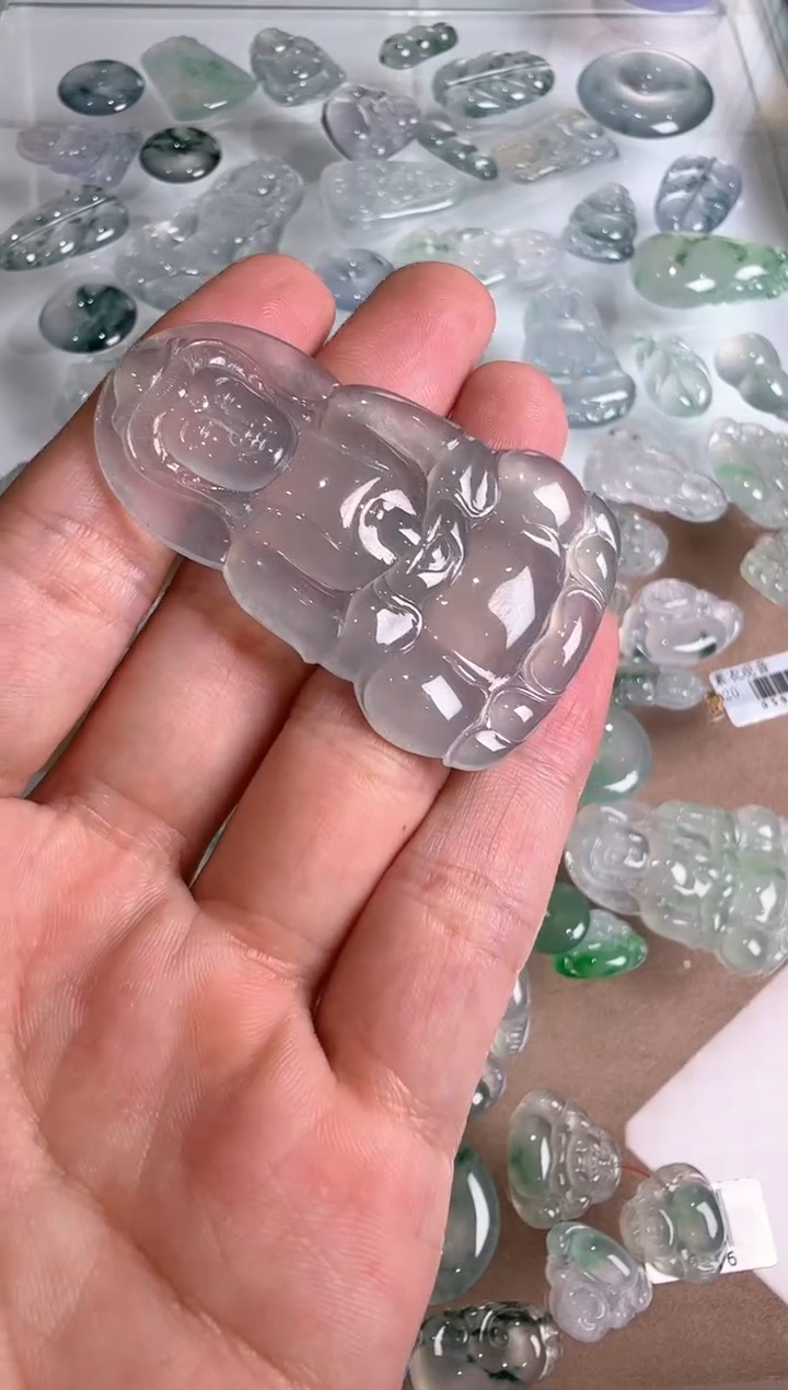 【闪购商品】翡翠吊坠(不含链)未镶嵌··