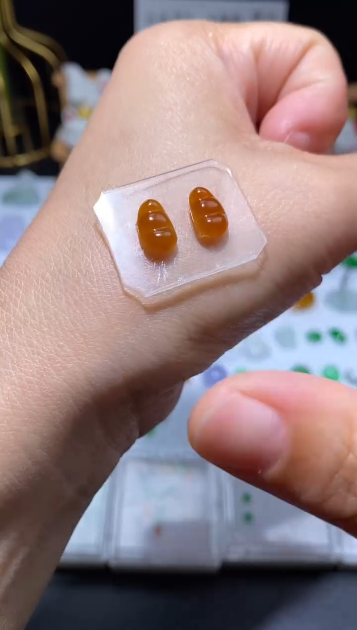 未镶嵌定制翡翠福豆