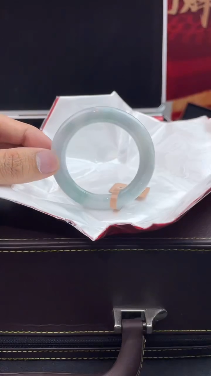 【闪购商品】翡翠手镯未镶嵌45翡翠手镯