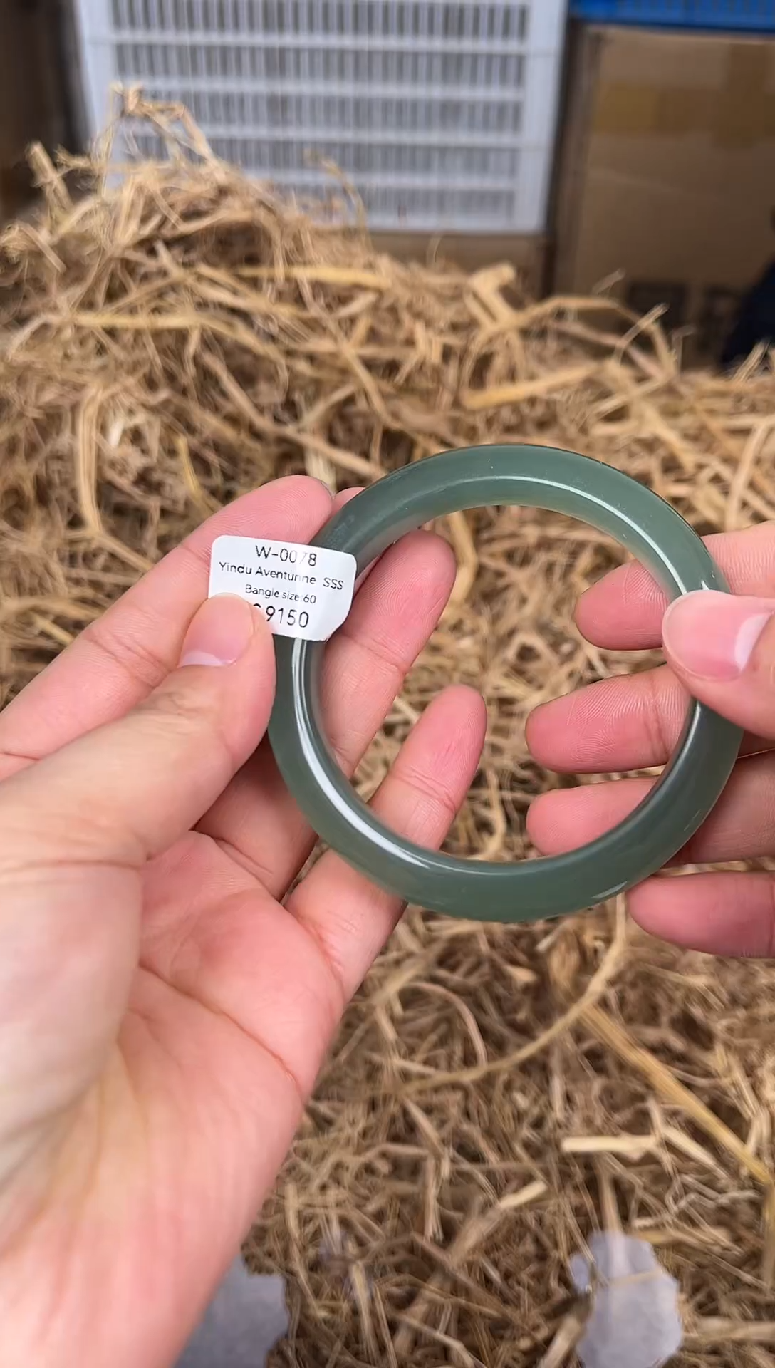 未镶嵌手镯石英质玉编码W0078