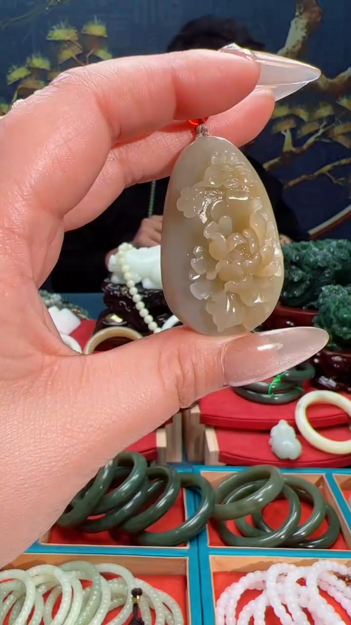 【闪购商品】和田玉吊坠未镶嵌1