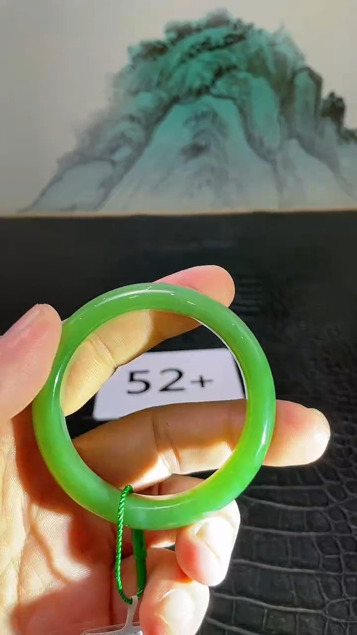 和田玉（碧玉）手镯未镶嵌一个