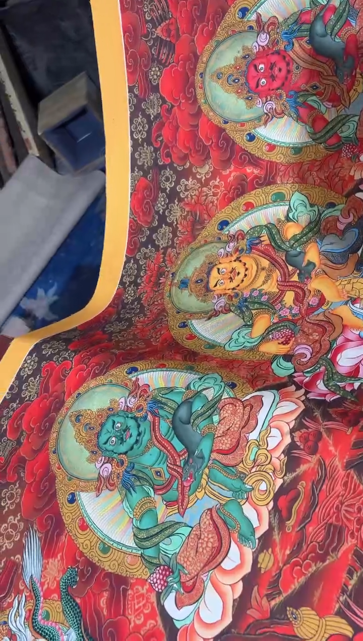 卷轴画龙妹的唐卡tk16