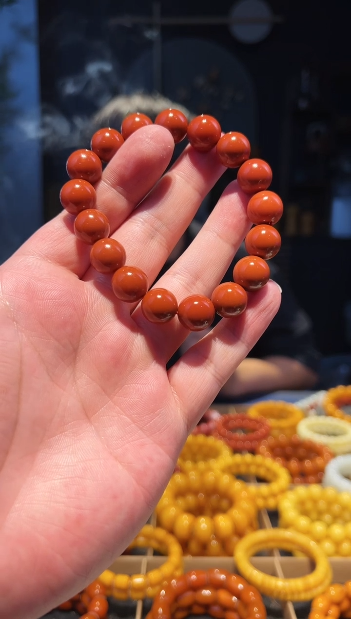 未镶嵌手串南红玛瑙12+圆珠牛血红