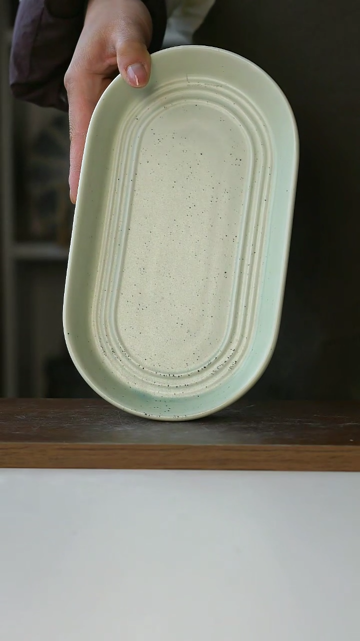 【闪购商品】陶瓷出澳洲TK椭圆盘24CM@4-2@