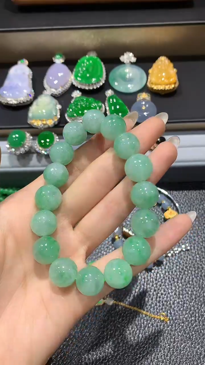 【闪购商品】翡翠手链未镶嵌2团购