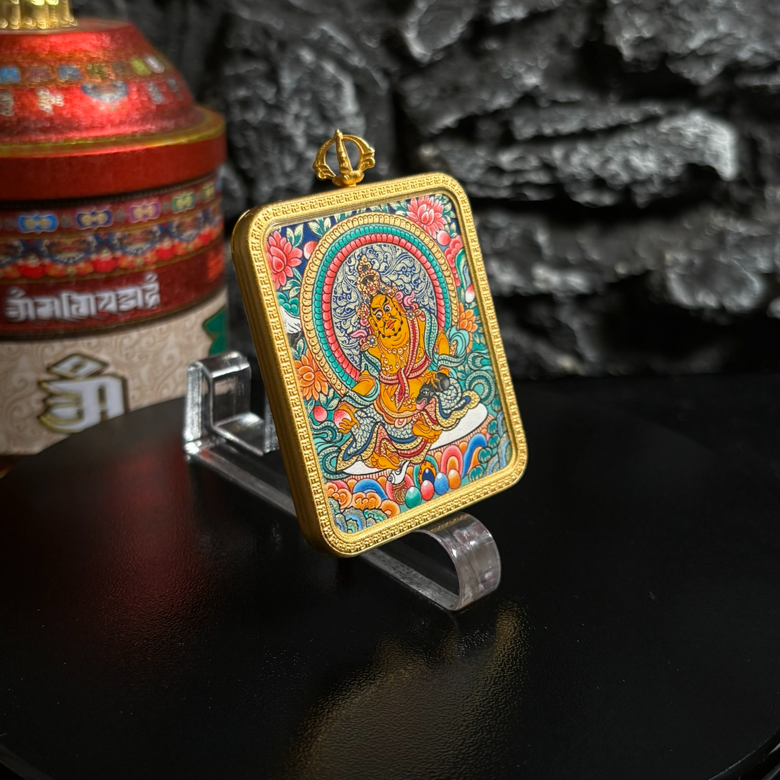 热贡纯手绘天然矿料唐卡 黄C 普华东智作品