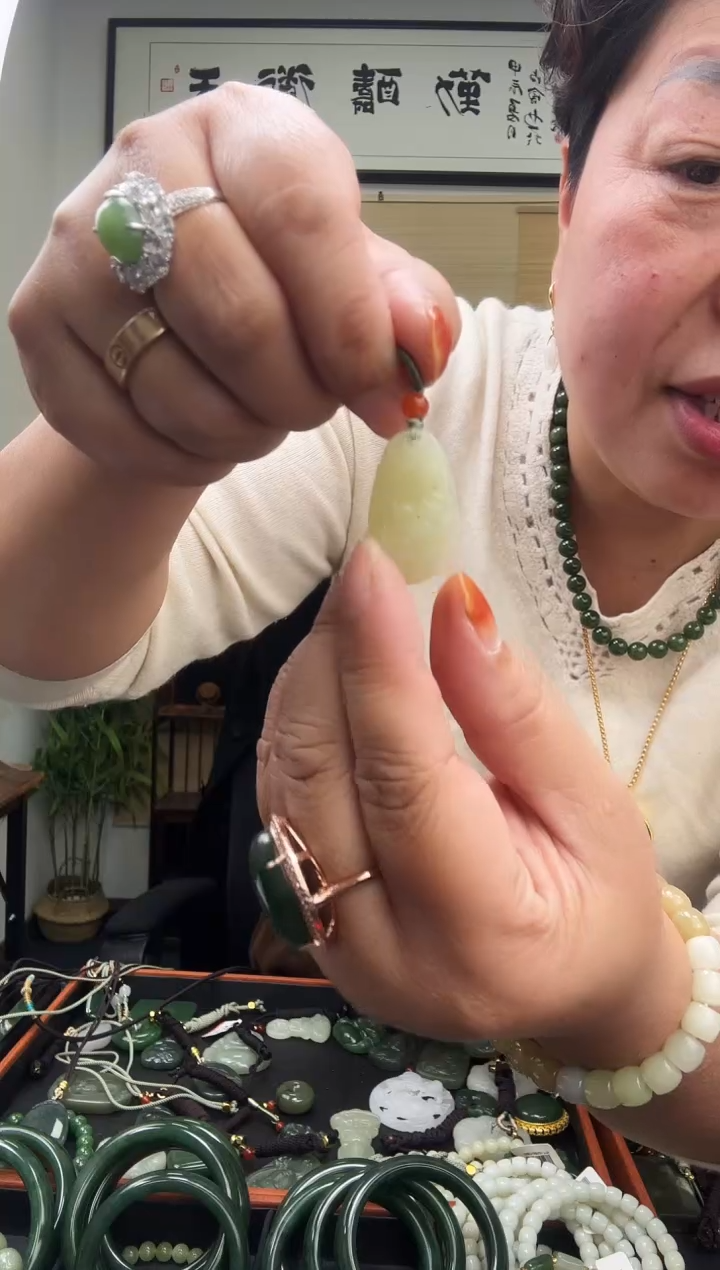 颈饰未镶嵌和田玉多样性发一   25