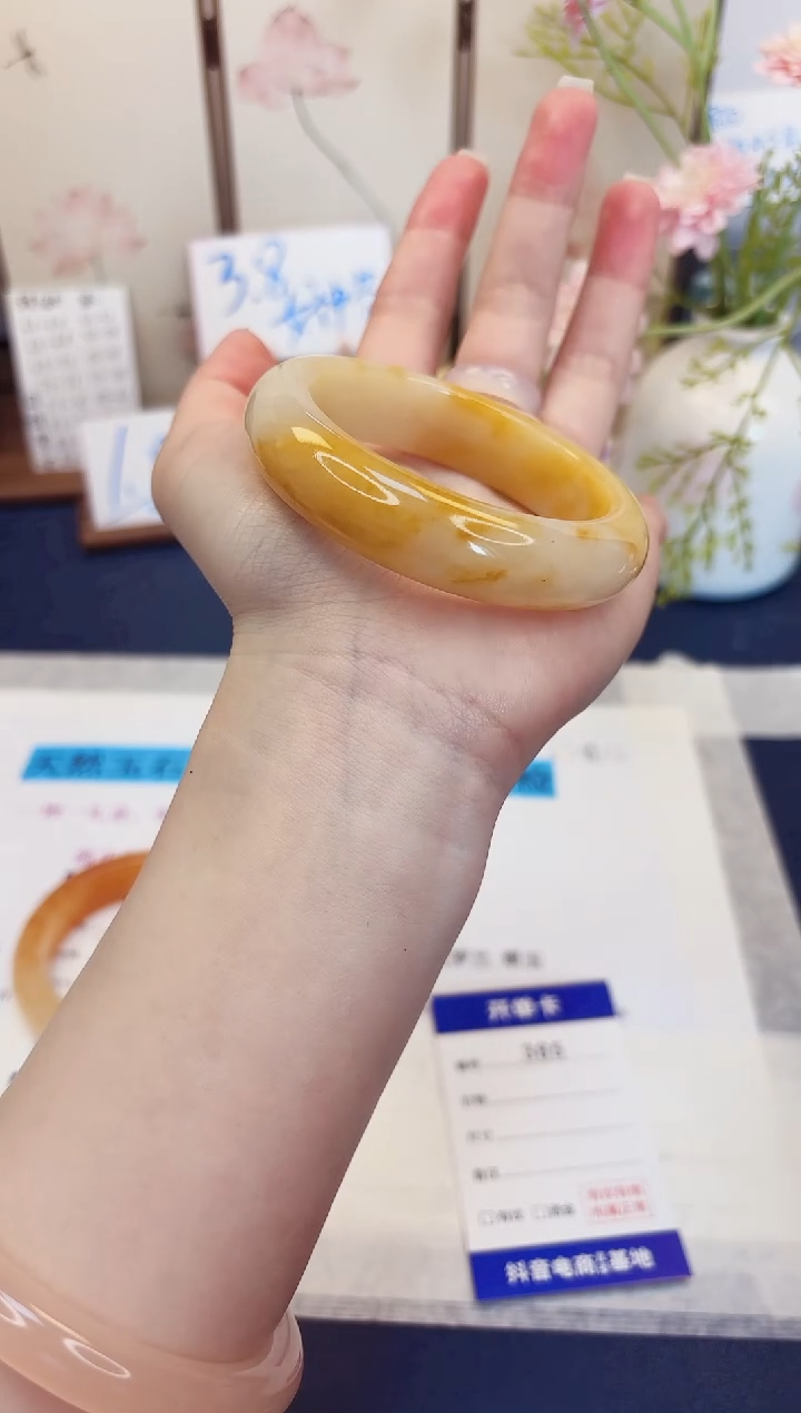 【闪购商品】石英质玉手镯未镶嵌385-财气镯-圈口56