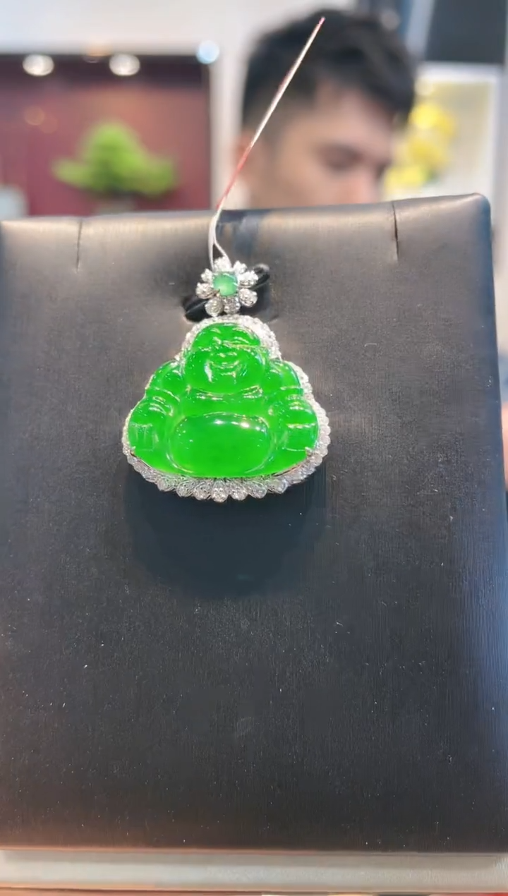 【闪购商品】翡翠18K金镶嵌颈饰A32天然A货翡翠吊坠