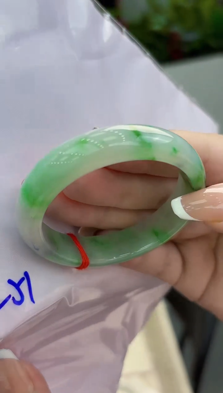 【闪购商品】翡翠手镯未镶嵌翡翠手镯