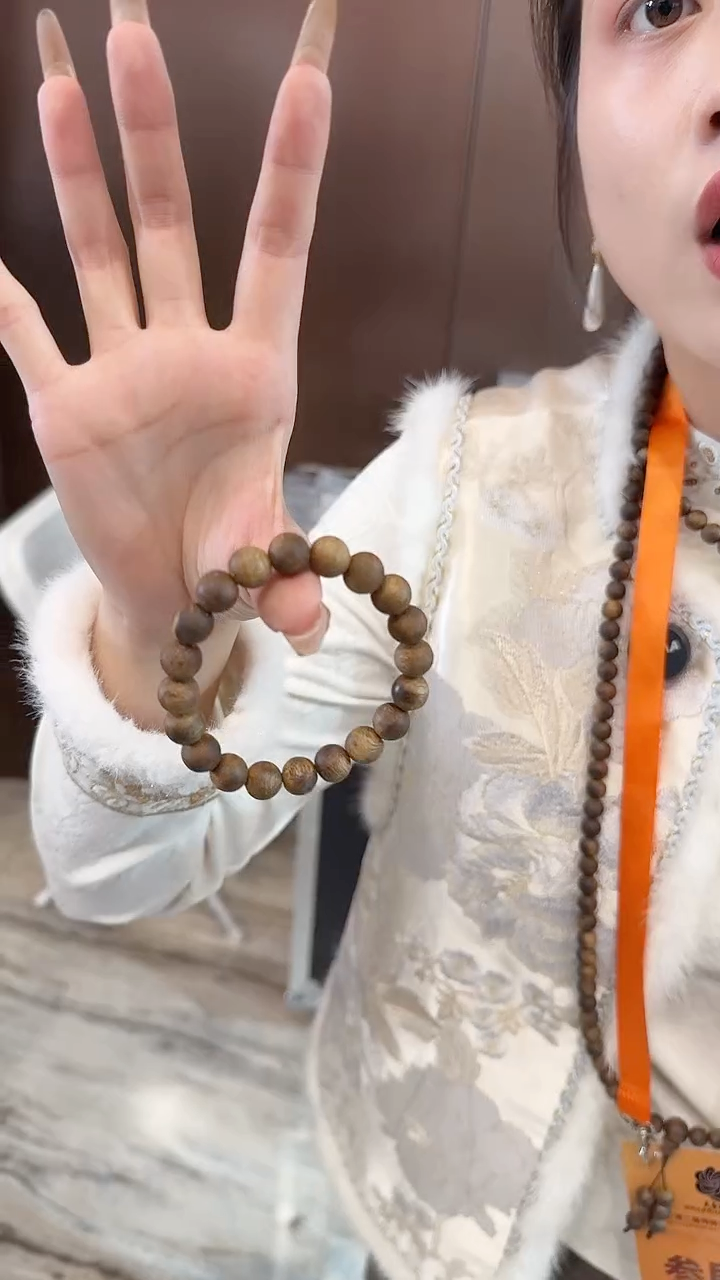 沉香手串10圆珠单圈 5克 多样性发一