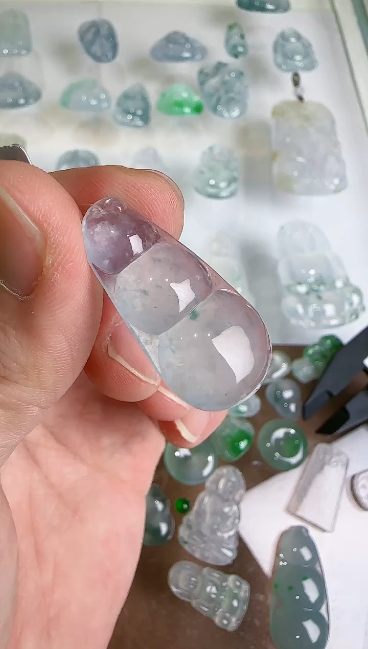 【闪购商品】翡翠吊坠(不含链)未镶嵌..