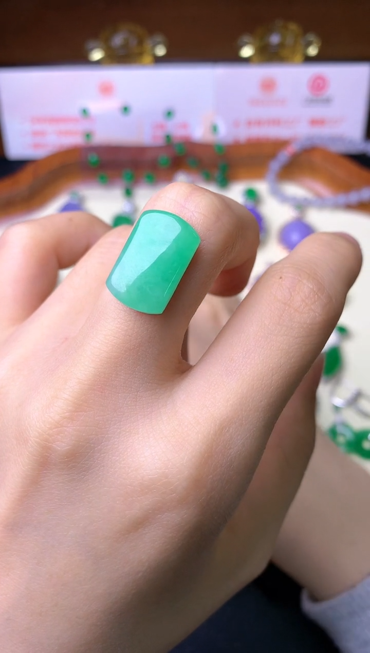 【闪购商品】定制翡翠未镶嵌裸石（镶嵌定制）