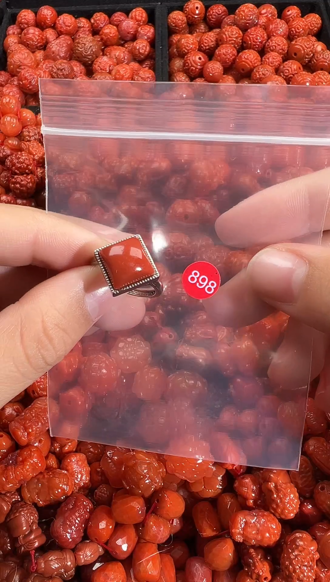 颈饰未镶嵌南红玛瑙1