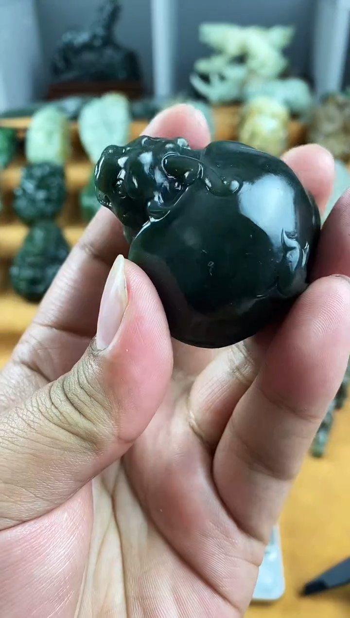 未镶嵌和田玉把件1