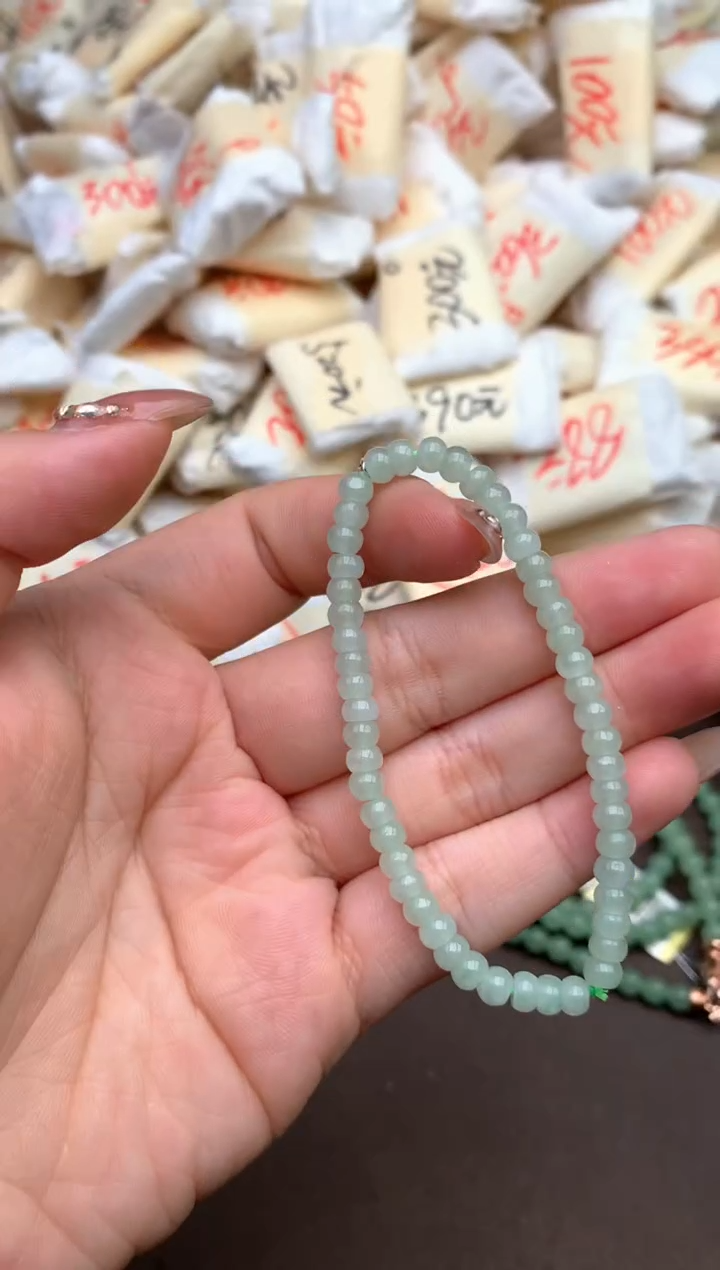 【闪购商品】翡翠手串未镶嵌  —