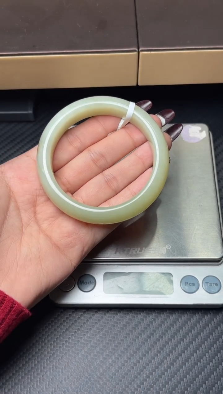 未镶嵌手镯和田玉若羌微色差55s