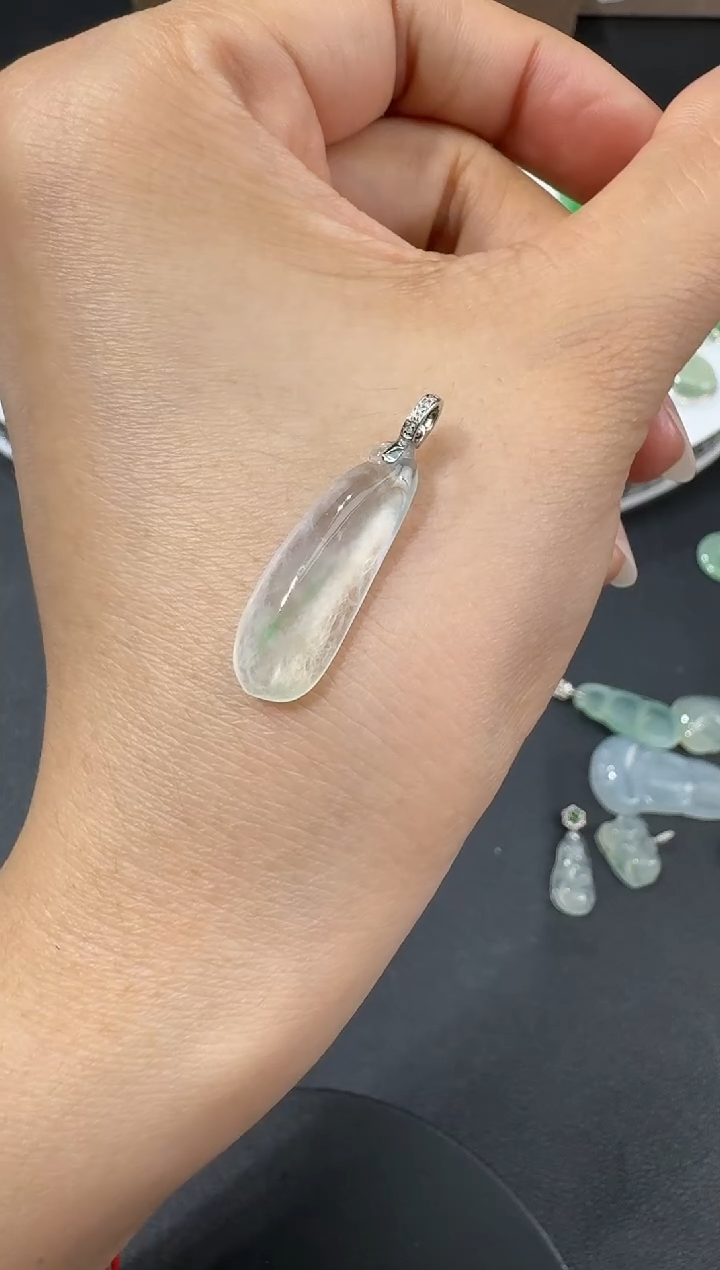 翡翠18K金镶嵌颈饰H0605-S1501-189/18k