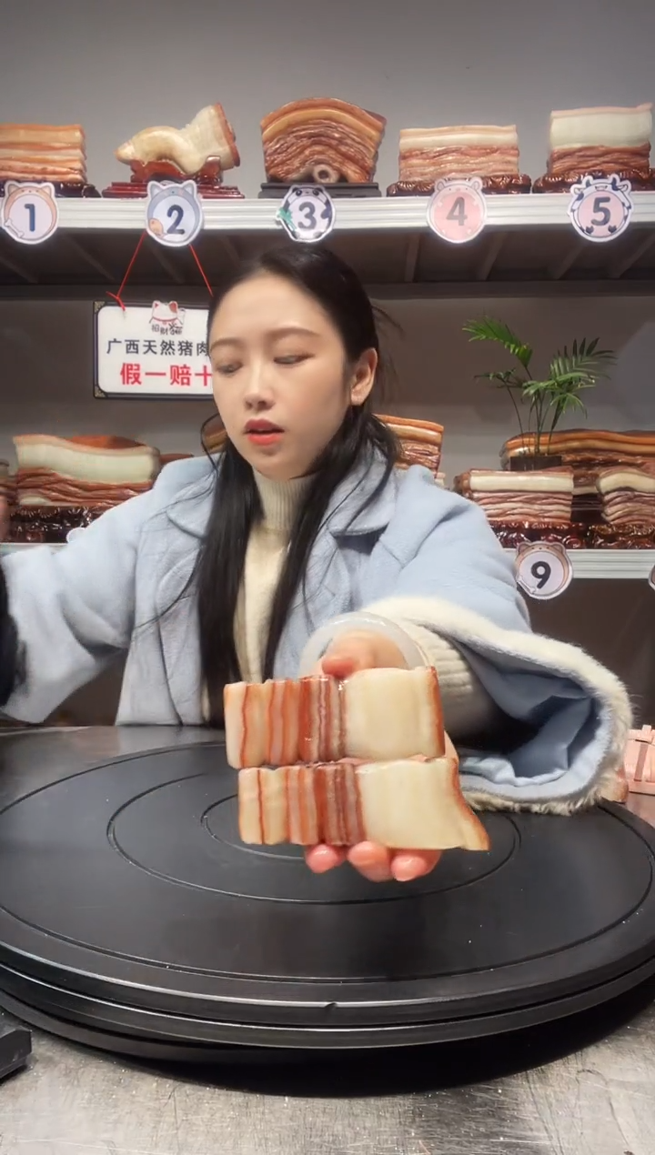 【闪购商品】天然石材柳州猪肉石