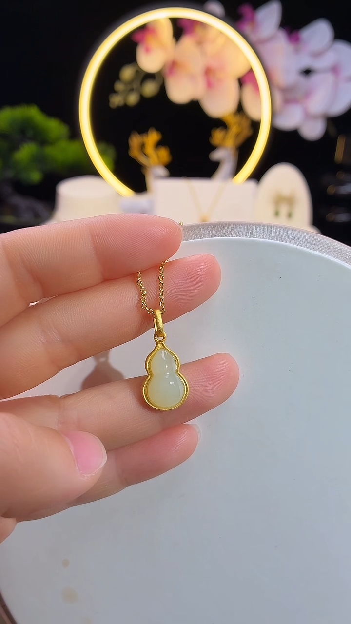 吊坠(赠链)银S925镶嵌和田玉1