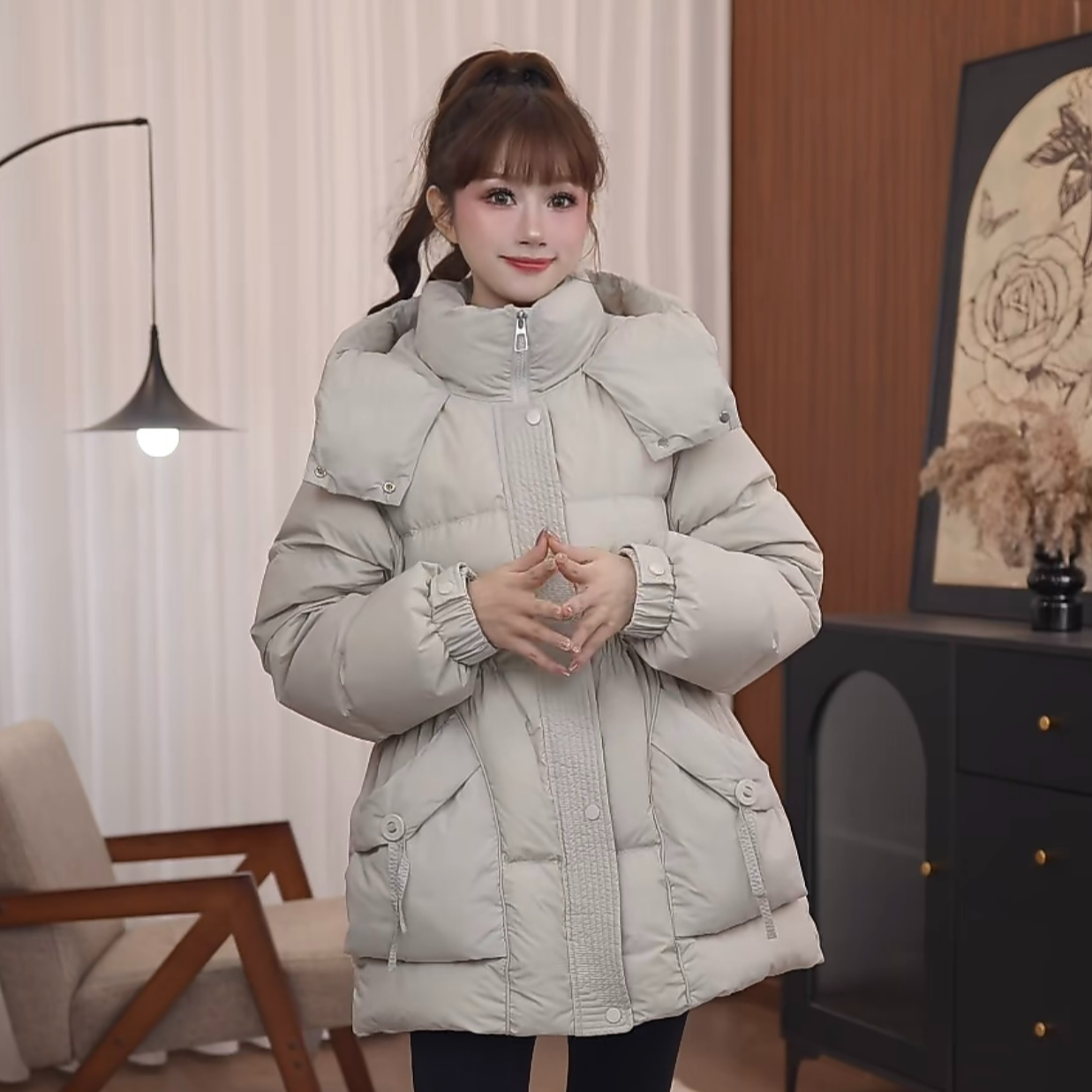 韩版连帽加厚羽绒服女收腰口袋纽扣冬季气质外套中长款显瘦百搭