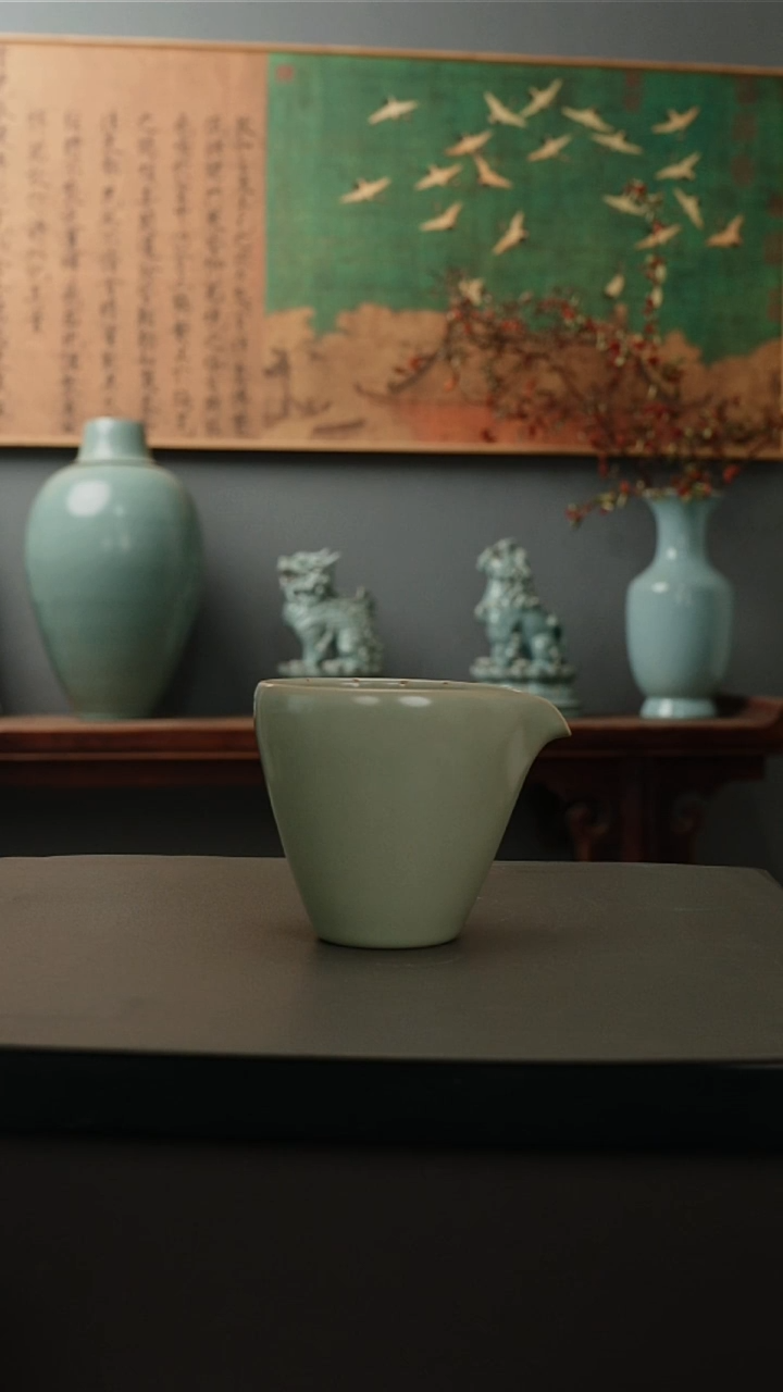   原产地原矿     公道杯  微瑕 