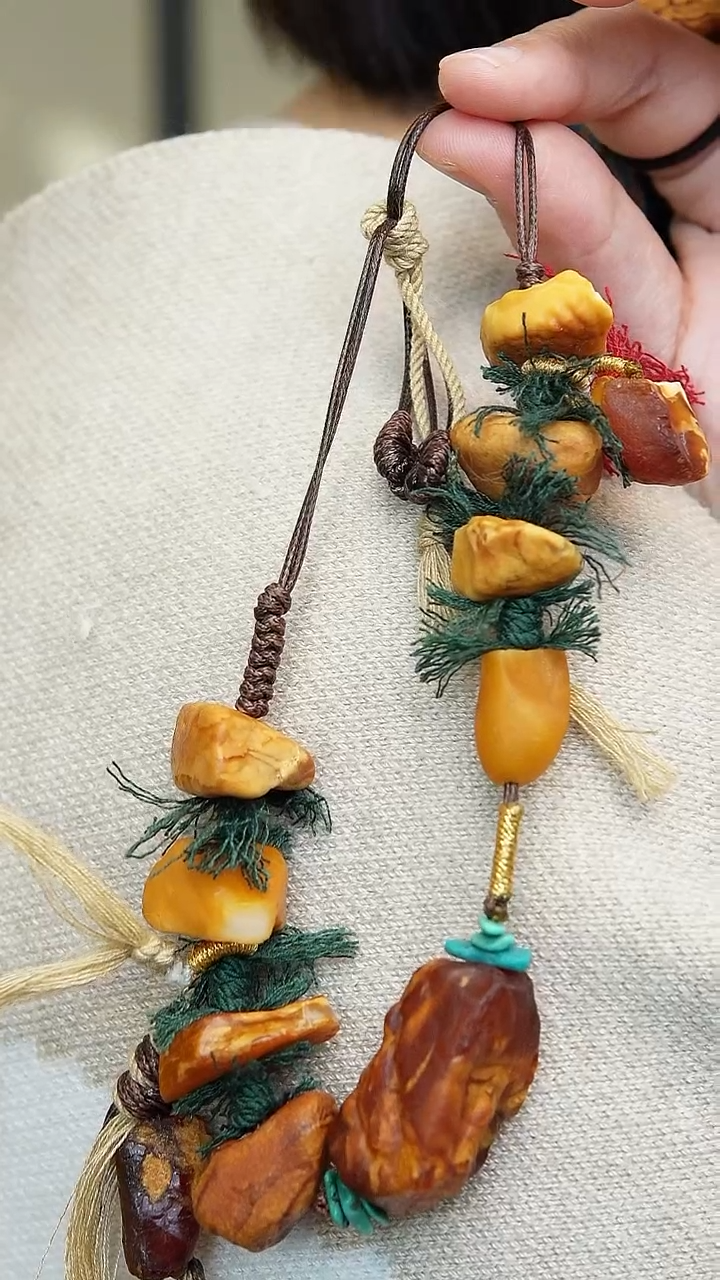 【闪购商品】蜜蜡裸石未镶嵌原石