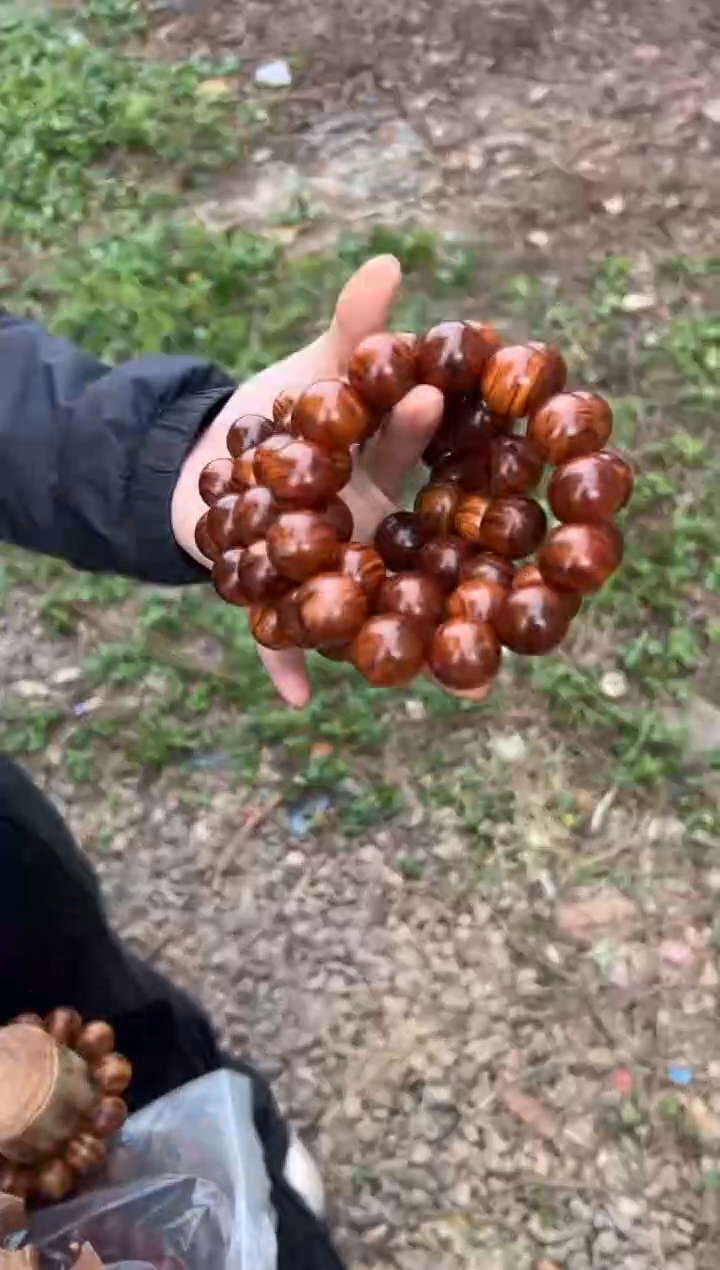 黄花梨/降香黄檀A031黄金底1.8圆珠手串66多样性发一