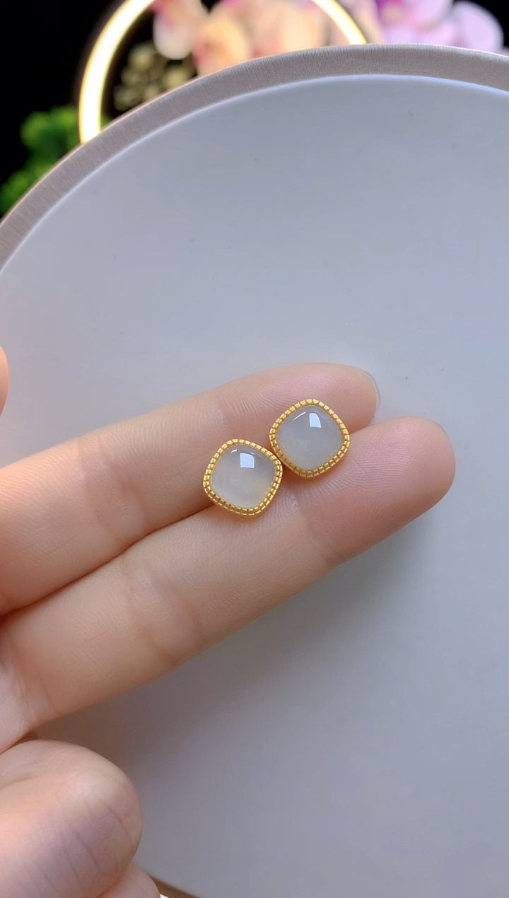 【闪购商品】和田玉耳钉银S925镶嵌方糖耳钉