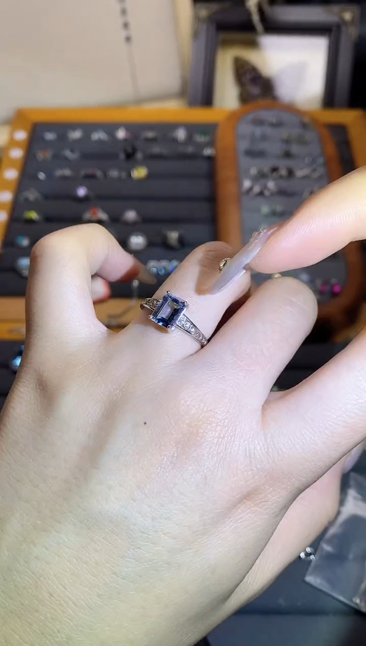 【闪购商品】水晶手链银S925镶嵌A63