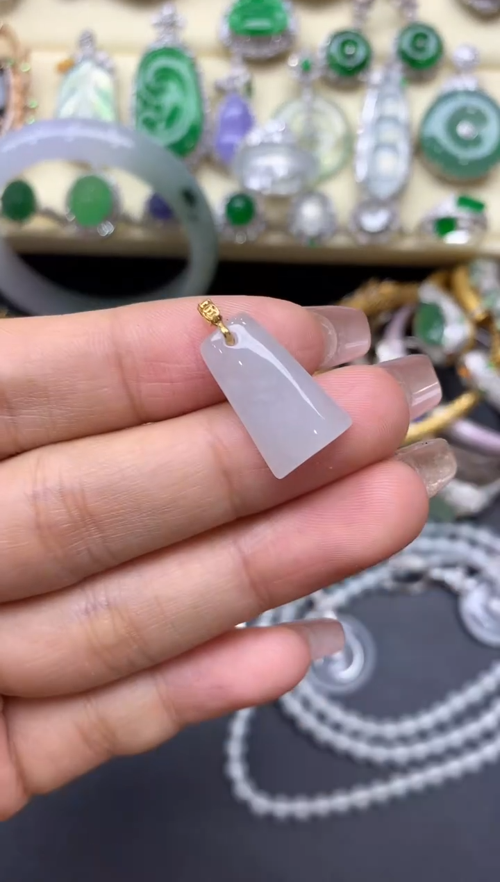 颈饰18K金镶嵌翡翠215-中国好珍宝