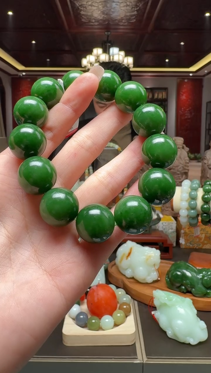 未镶嵌和田玉挂件by