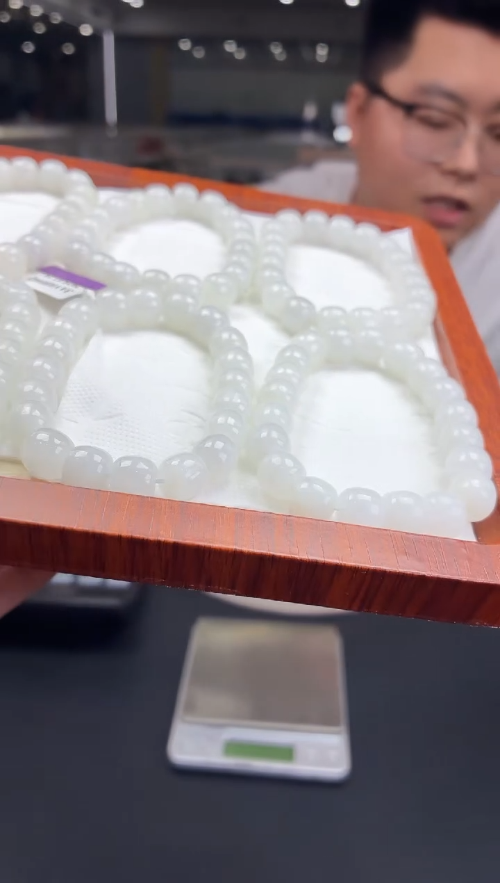 颈饰未镶嵌和田玉天然和田玉（多样性拍一发二)